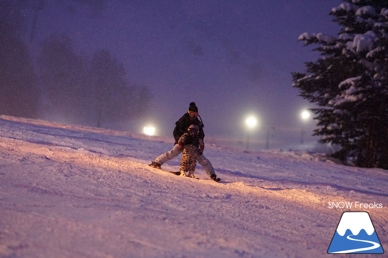 記録的大雪となった夕張マウントレースイは、午後からでもパウダー天国!!